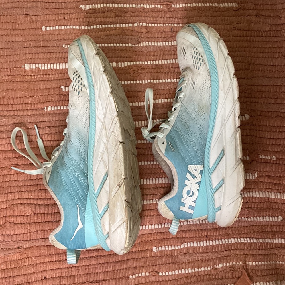 Hoka One One Clifton 6